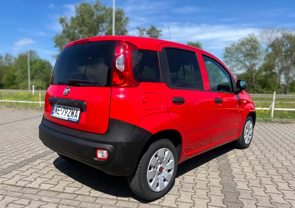Fiat Panda cena 29900 przebieg: 130000, rok produkcji 2018 z Swarzędz małe 254